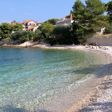 Apartments By The Sea Splitska, Brac - 2923 Postira Exterior photo